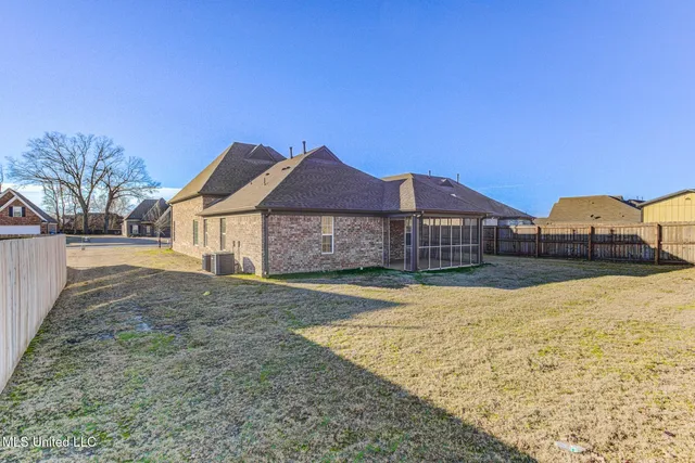 $285,000 | 2262 Metcalf Way, Southaven, MS 38672