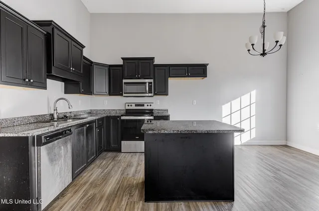 $285,000 | 2262 Metcalf Way, Southaven, MS 38672