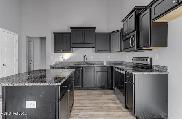 $285,000 | 2262 Metcalf Way, Southaven, MS 38672