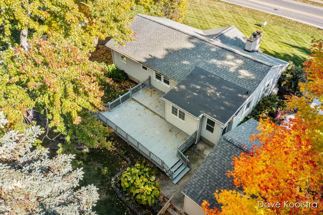 $399,900 | 5191 Canal Avenue Southwest, Grandville, MI 49418