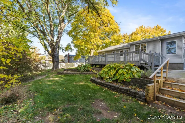 $399,900 | 5191 Canal Avenue Southwest, Grandville, MI 49418