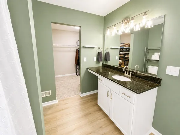 $288,500 | 1320 Gardner Pond Lane, Vicksburg, MI 49097