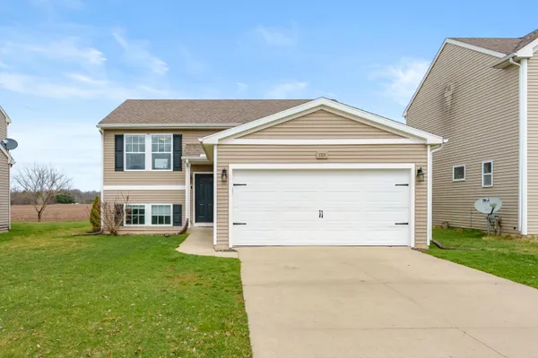 $288,500 | 1320 Gardner Pond Lane, Vicksburg, MI 49097