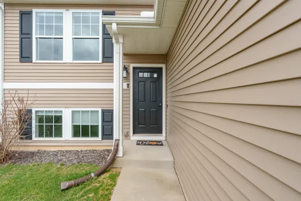 $288,500 | 1320 Gardner Pond Lane, Vicksburg, MI 49097