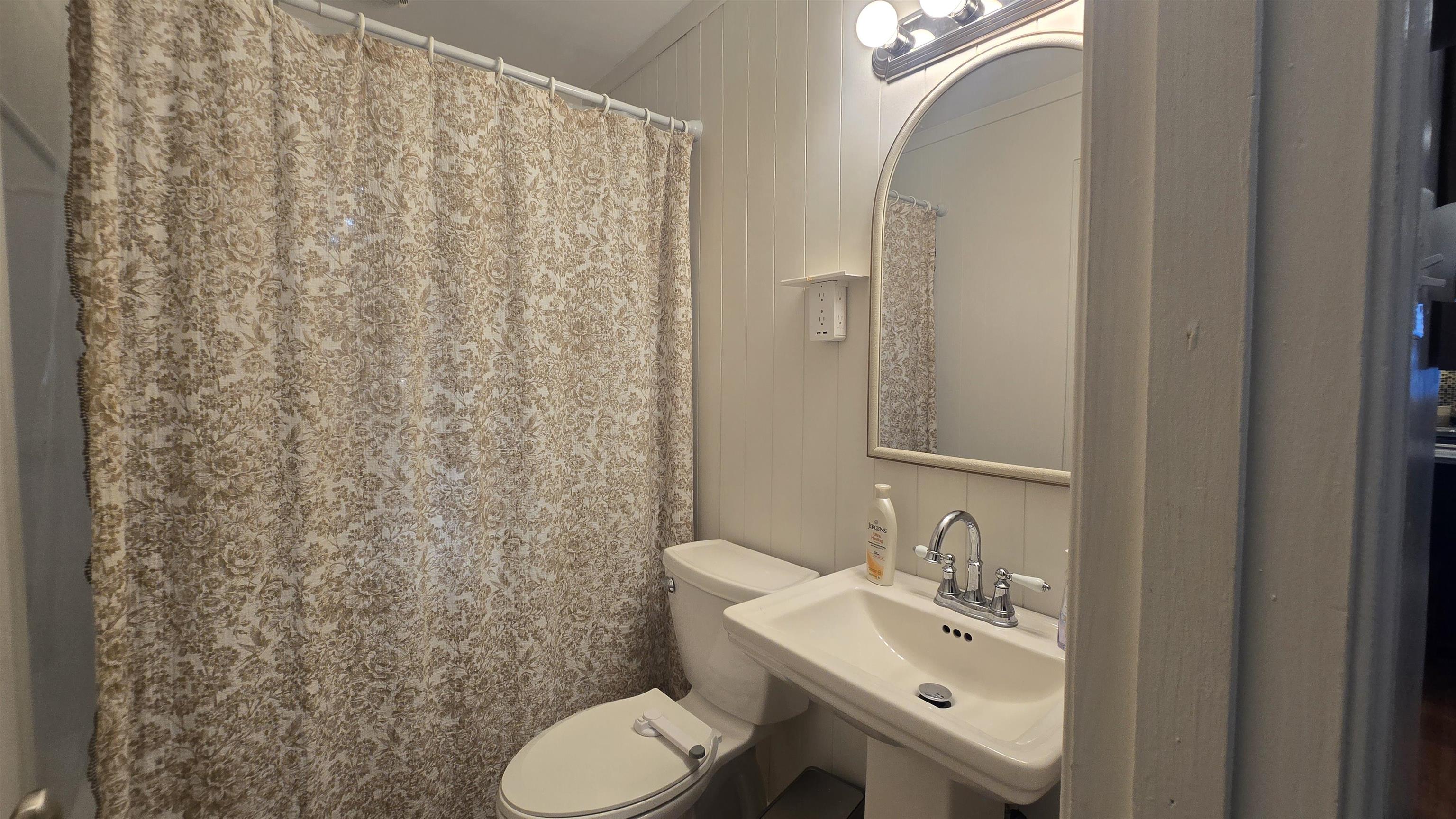 1639 Colonial Road Memphis, TN 38117 - Photo 10 of 18 Gallery Image 10