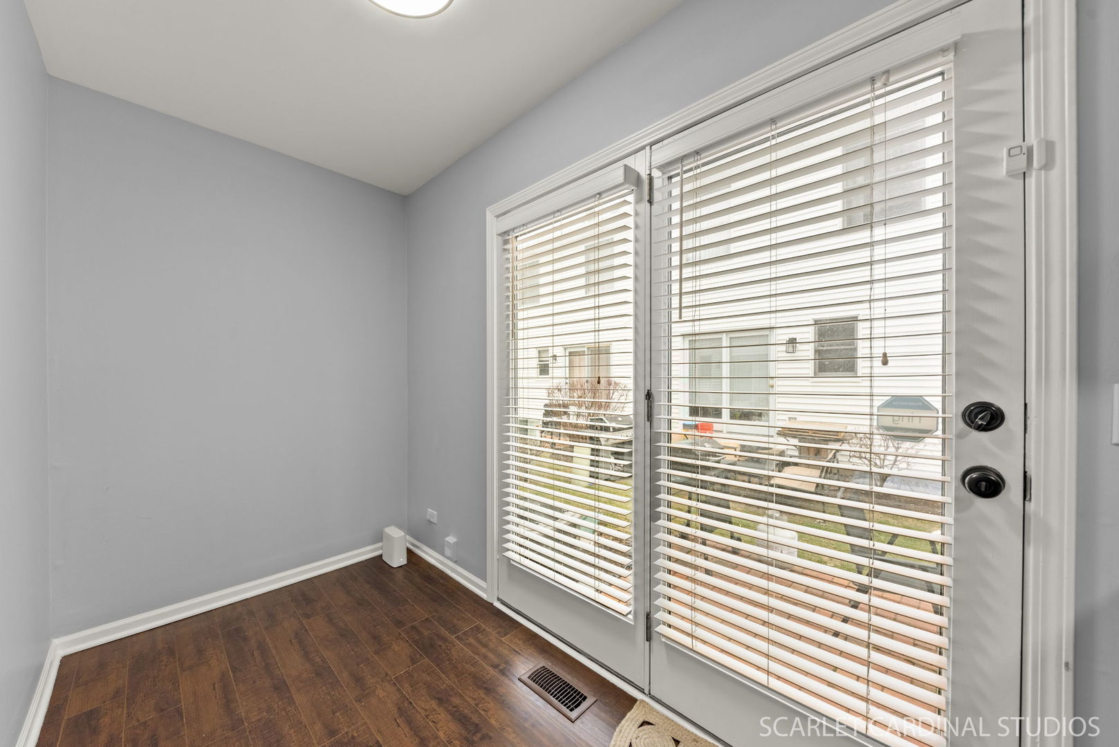 863 College Avenue Wheaton, IL 60187 - Photo 6 of 16