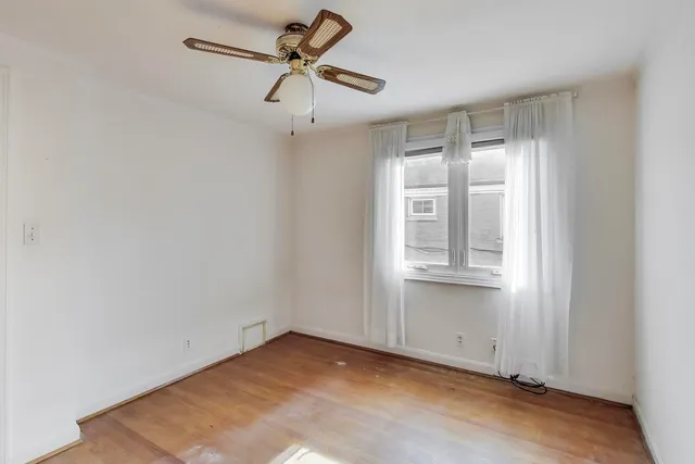 $239,500 | 1447 North Harlem Avenue, Unit A, Oak Park, IL 60302