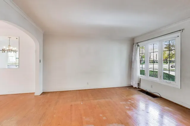 $239,500 | 1447 North Harlem Avenue, Unit A, Oak Park, IL 60302