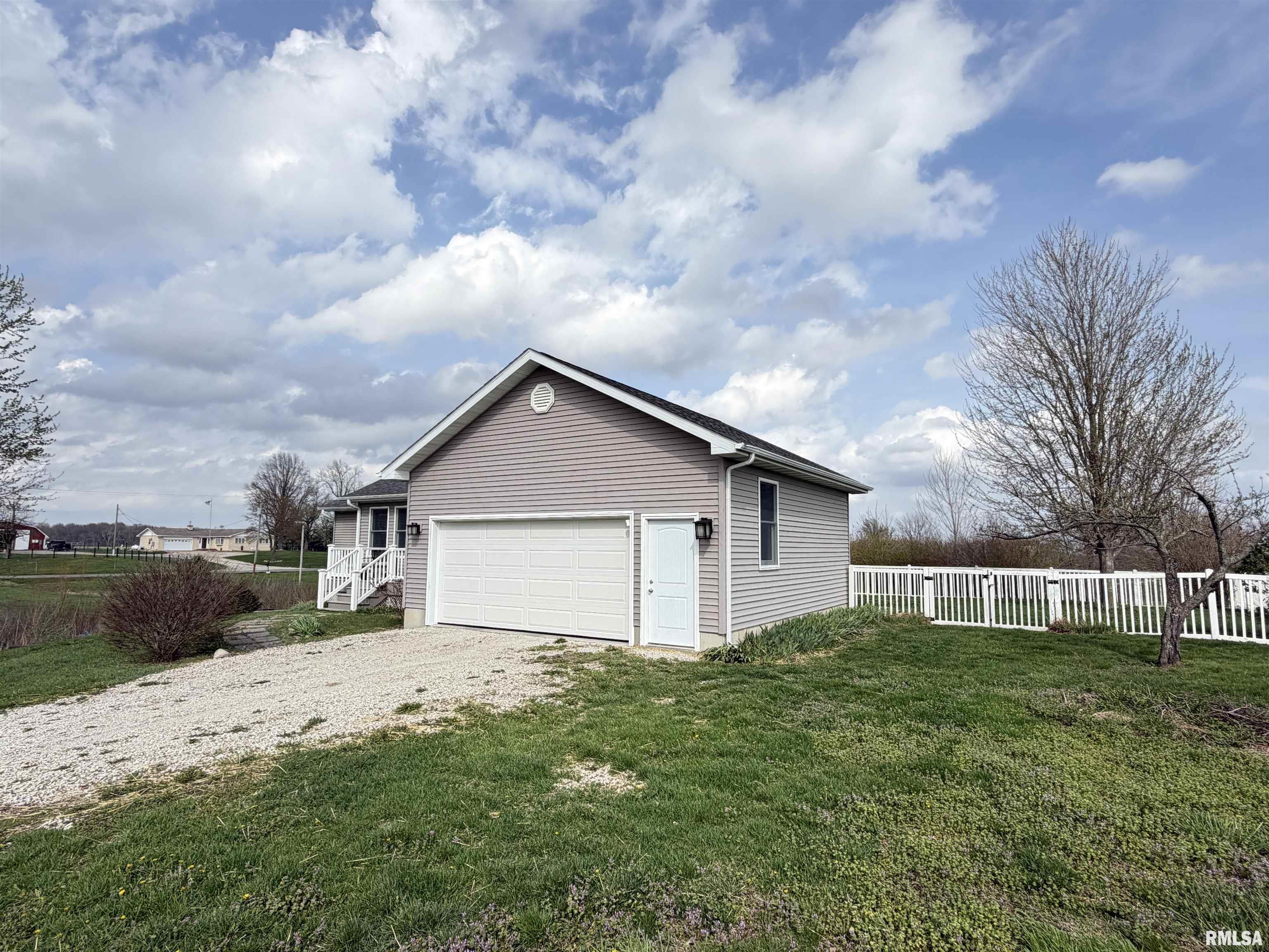 824 East 1800 N Road Taylorville, IL 62568 - Photo 47 of 55