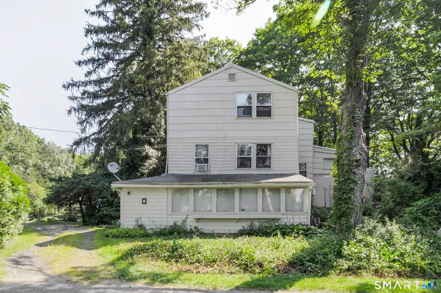 $375,000 | 90 A Rowley Road, Woodbury, CT 06798