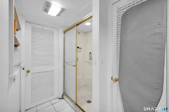 $375,000 | 90 A Rowley Road, Woodbury, CT 06798