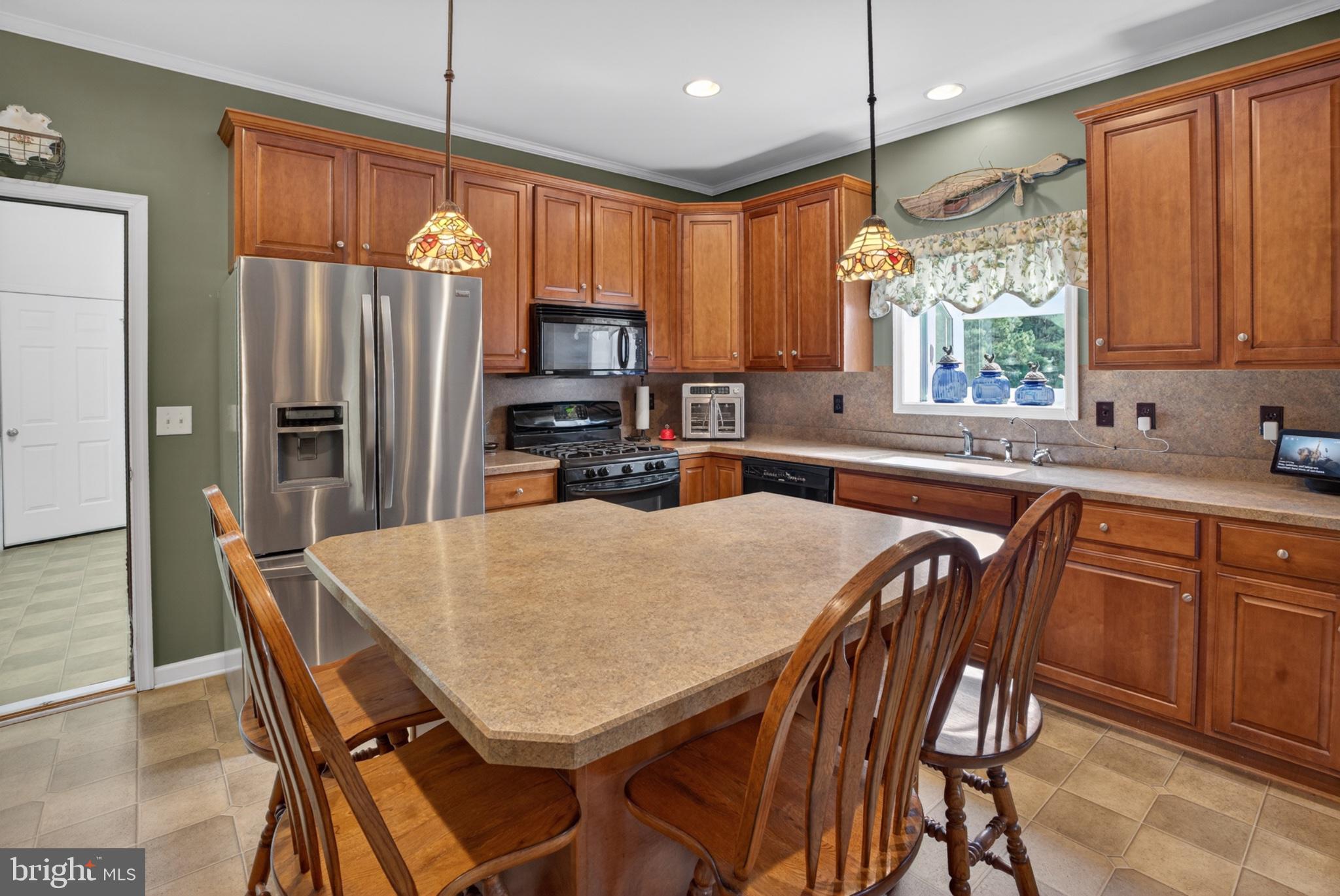 2435 Payne Road Pocomoke City, MD 21851 - Photo 32 of 75 Warm and inviting kitchen space.