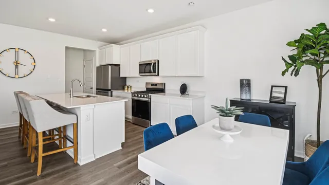 $454,990 | 7040 Fair Oaks Road, Racine, WI 53403