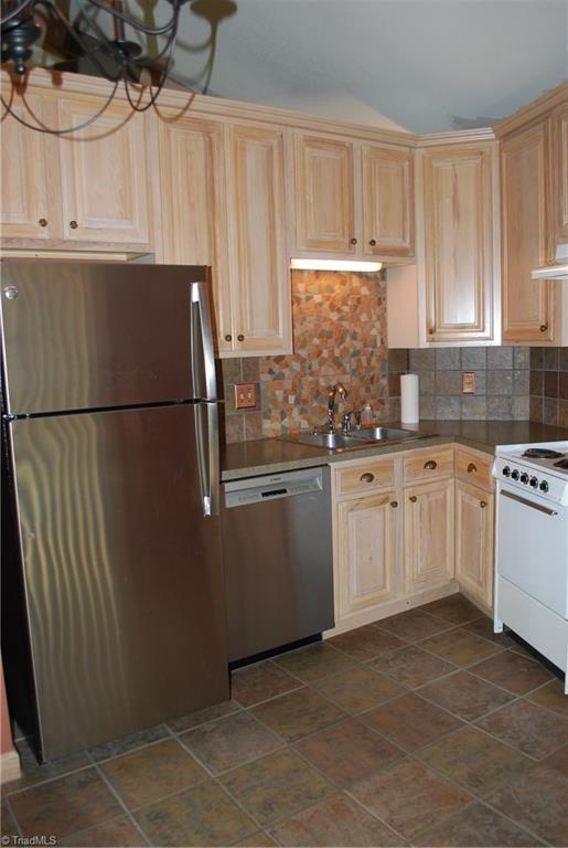 464 Turkey Foot Road Mocksville, NC 27028 - Photo 8 of 21 Gallery Image 8