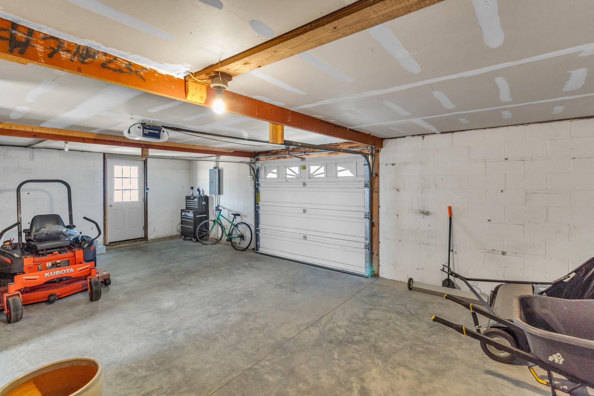 3403 Earhart Road Mount Juliet, TN 37122 - Photo 4 of 32 Gallery Image 4