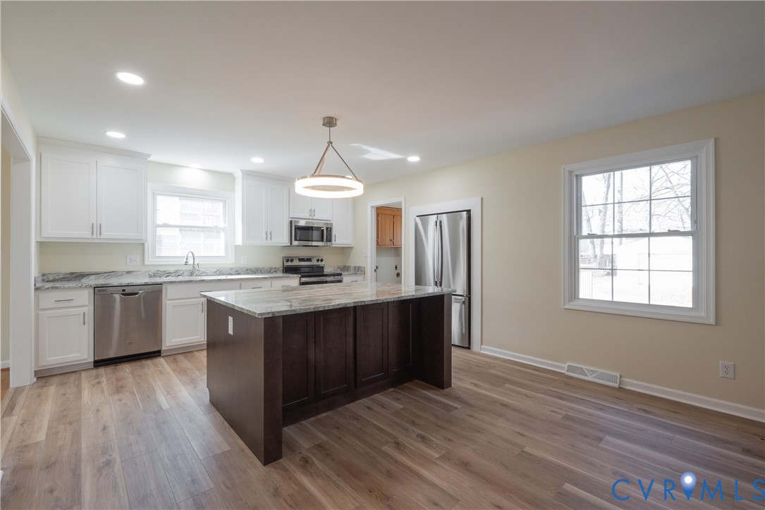 112 Princeton Road Colonial Heights, VA 23834 - Photo 11 of 46