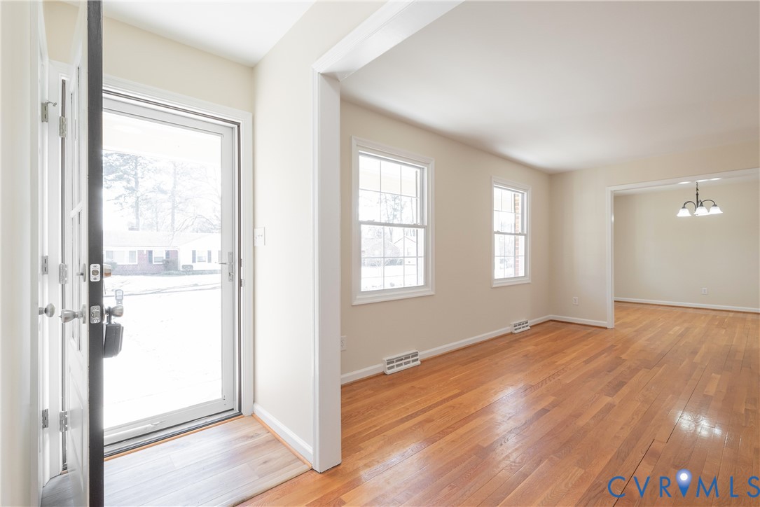 112 Princeton Road Colonial Heights, VA 23834 - Photo 17 of 46