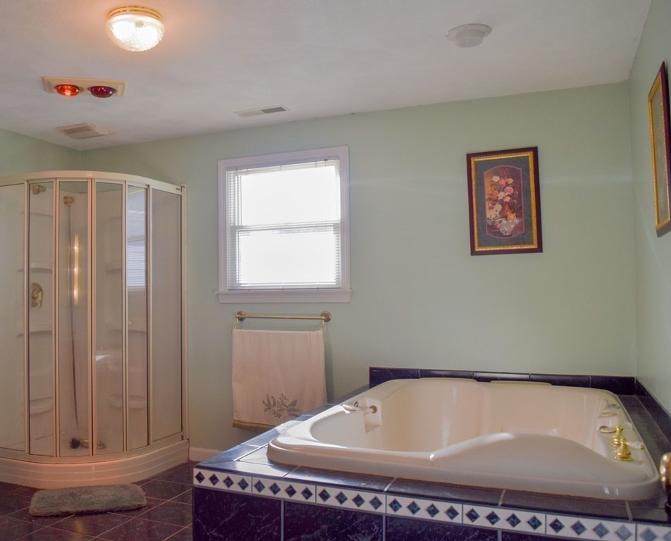 31 North Belgian Road Danvers, MA 01923 - Photo 17 of 28 Gallery Image 17