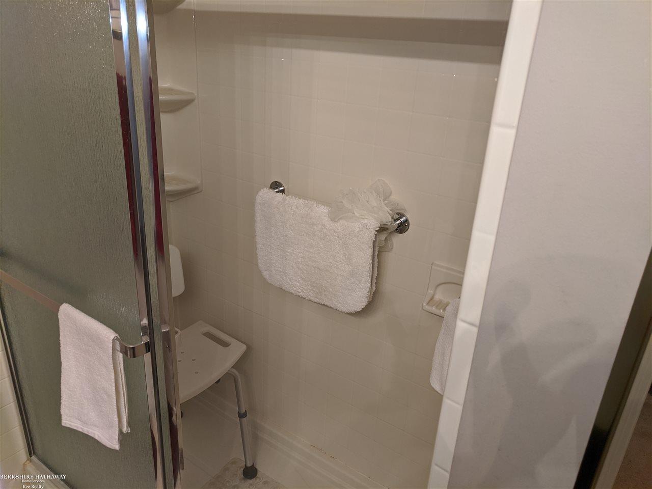 184 Meadow Ln Circle Rochester Hills, MI 48307 - Photo 10 of 18