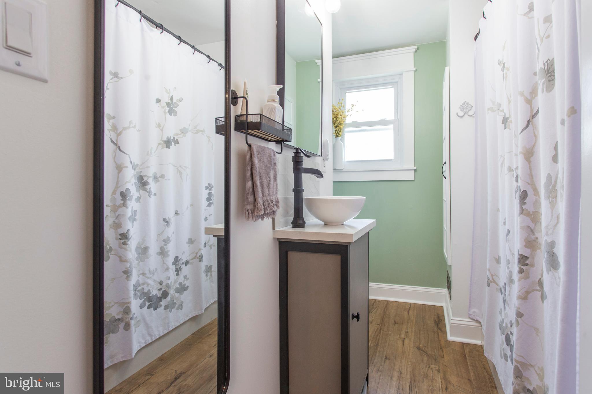 828 Ellston Road Aston, PA 19014 - Photo 11 of 30