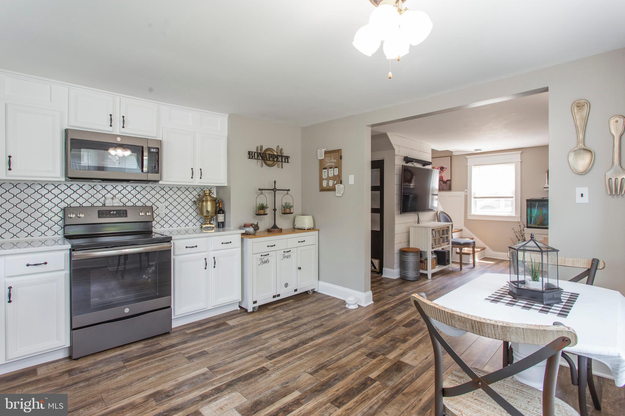 828 Ellston Road Aston, PA 19014 - Photo 4 of 30
