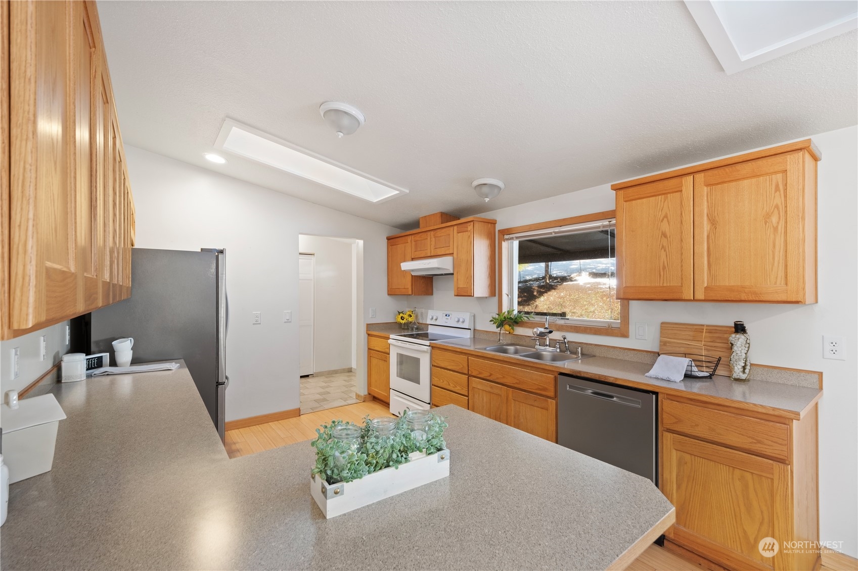 10429 Grandview Road Arlington, WA 98223 - Photo 7 of 32 Gallery Image 7