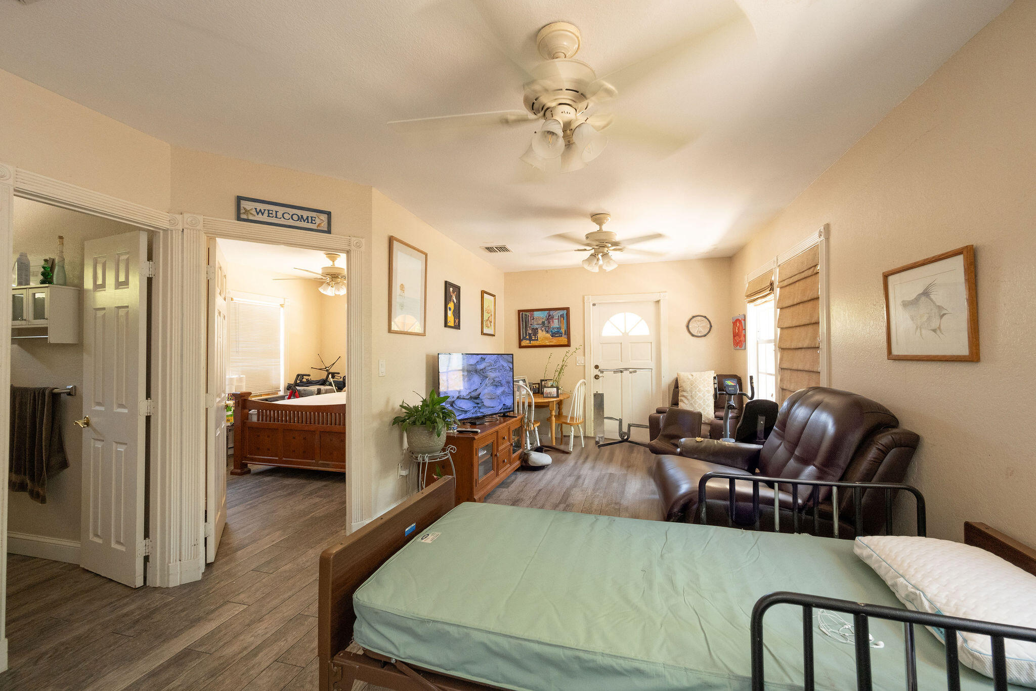 1409 4th Street Key West, FL 33040 - Photo 2 of 58 a living room with furniture