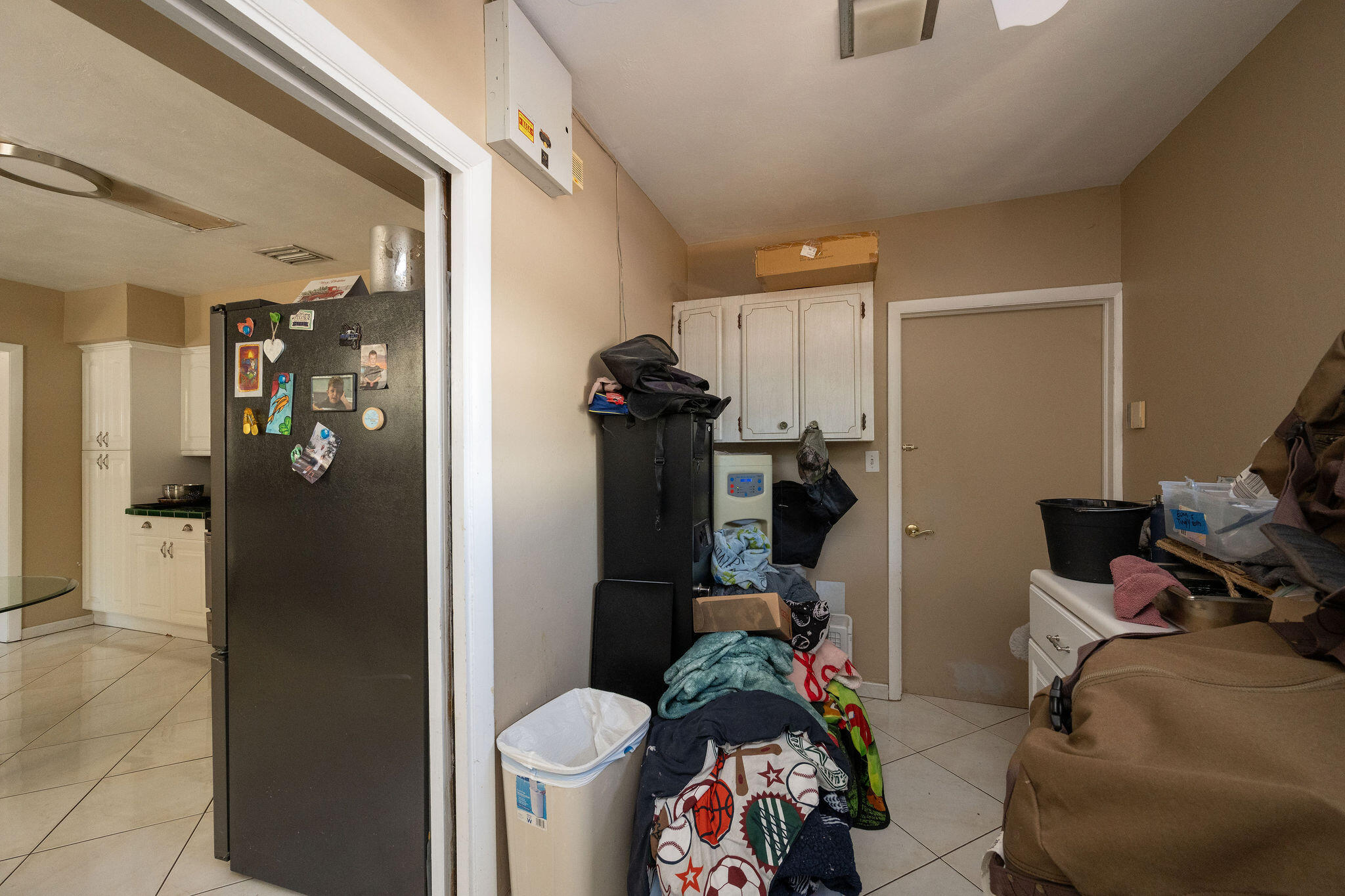 1409 4th Street Key West, FL 33040 - Photo 21 of 58 a living room with furniture and a wooden floor