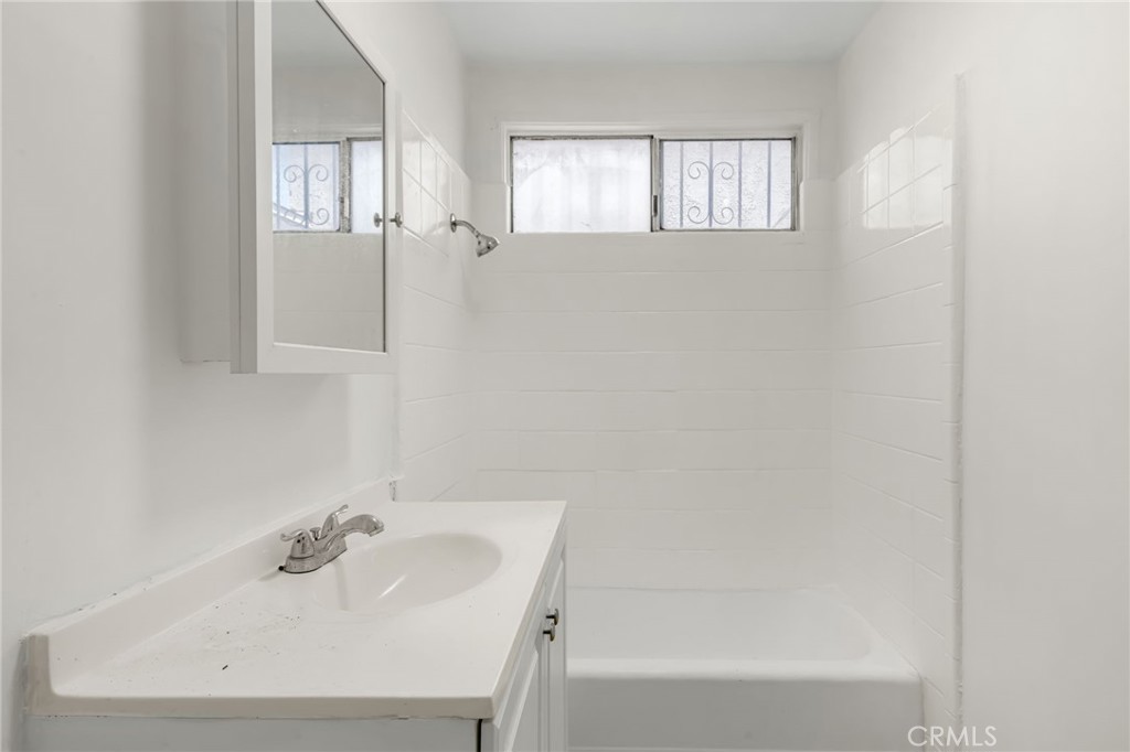 1024 West Reeve Street Compton, CA 90220 - Photo 16 of 69