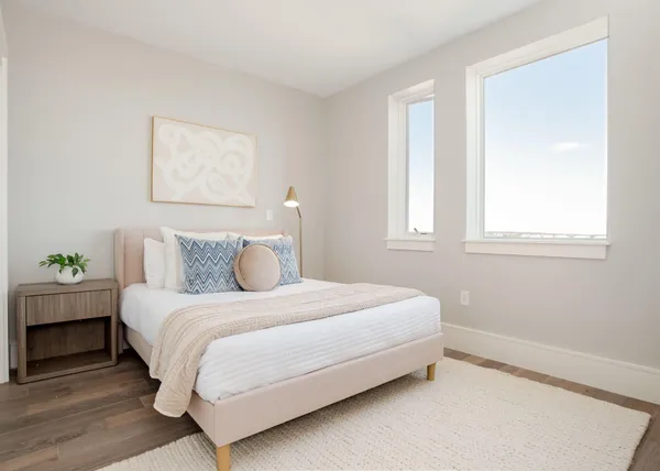 $2,675,000 | 387 Commercial Street, Unit 710, Portland, ME 04101