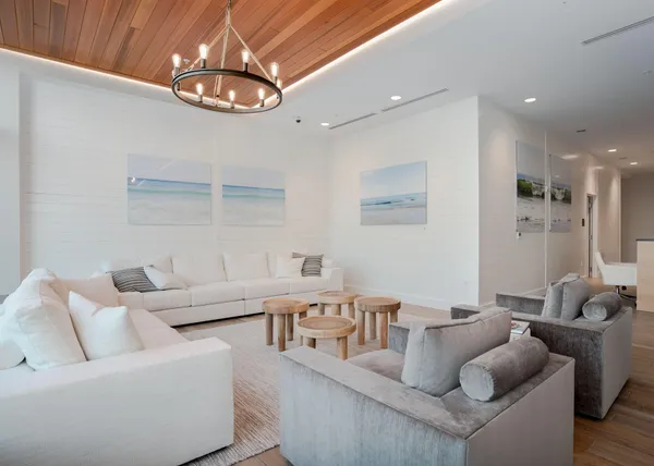 $2,675,000 | 387 Commercial Street, Unit 710, Portland, ME 04101