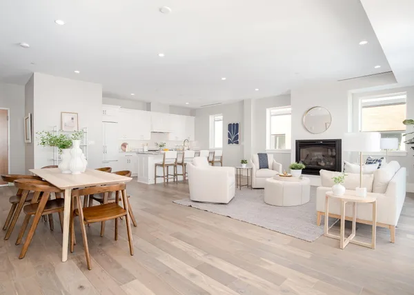 $2,675,000 | 387 Commercial Street, Unit 710, Portland, ME 04101