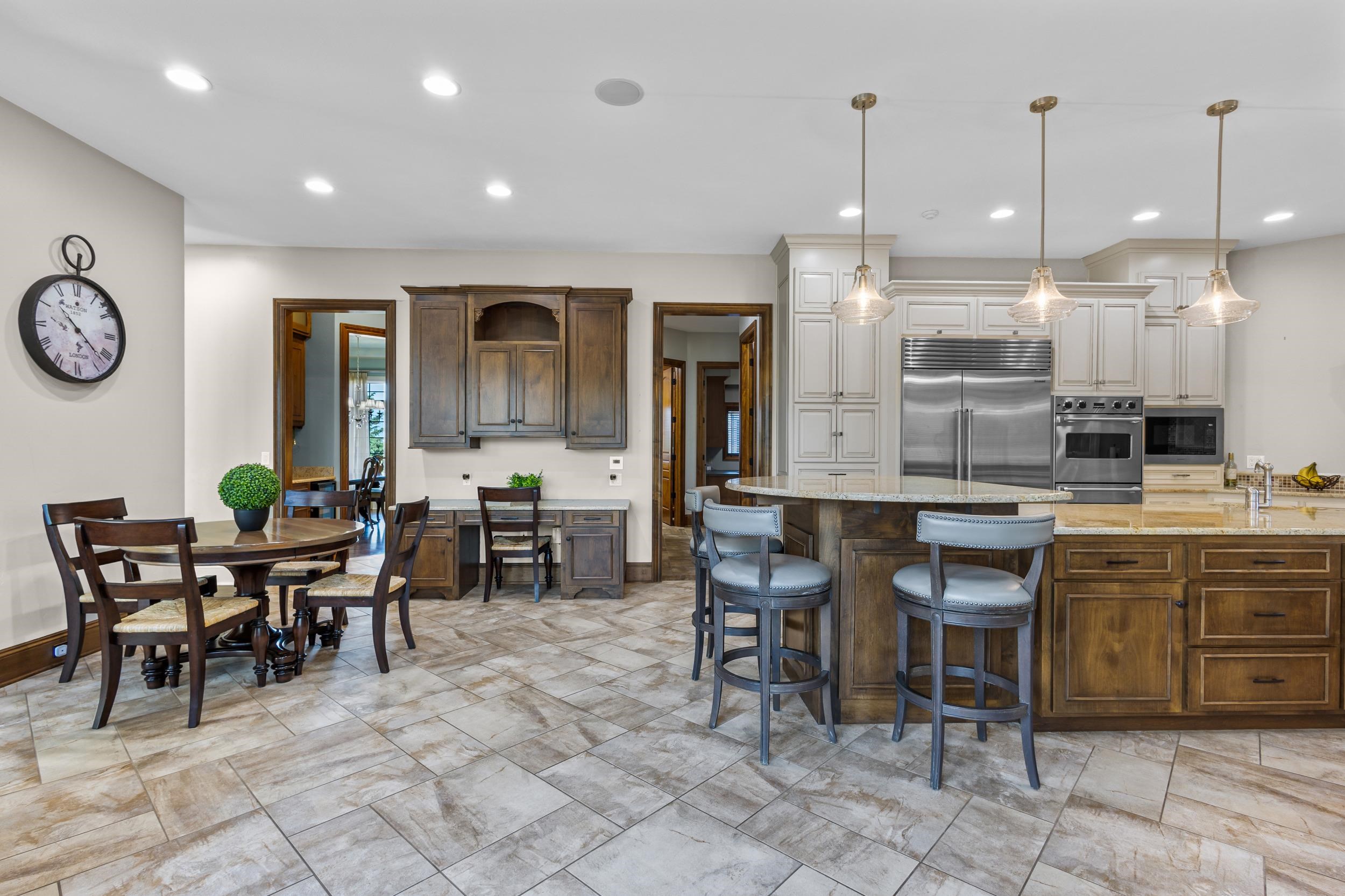 2828 Apple Hill Boulevard Appleton, WI 54913 - Photo 15 of 89