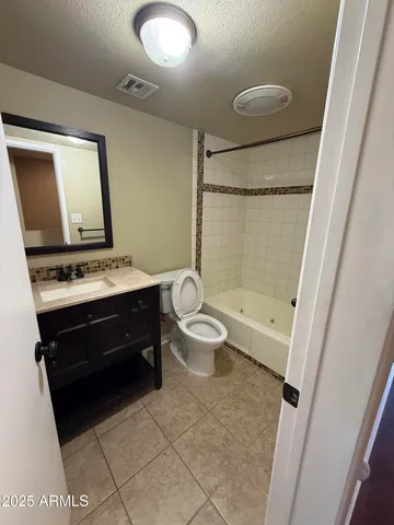 $1,700 | 1425 East Desert Cove Avenue East, Unit 66, Phoenix, AZ 85020