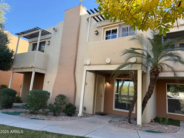 $1,599 | 1425 East Desert Cove Avenue East, Unit 66, Phoenix, AZ 85020