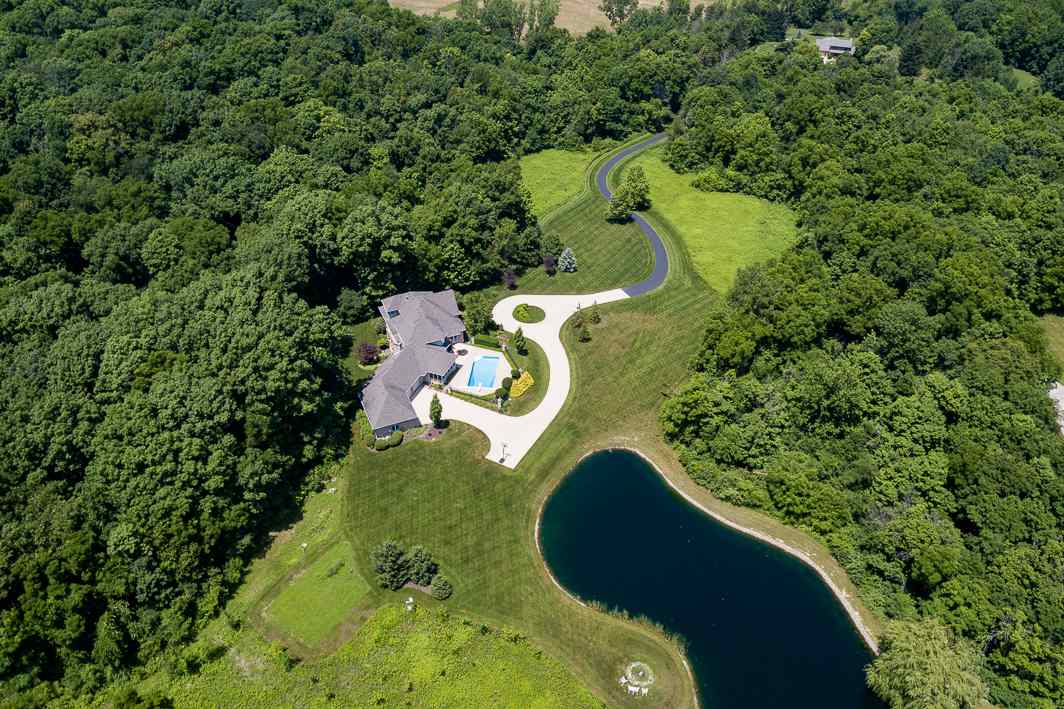 12503 Ernst Road Roanoke, IN 46783 - Photo 4 of 30