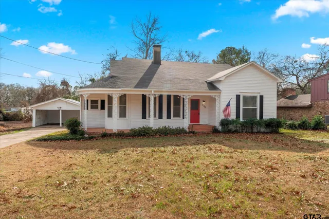 $219,000 | 508 East 3rd Street, Mount Pleasant, TX 75455