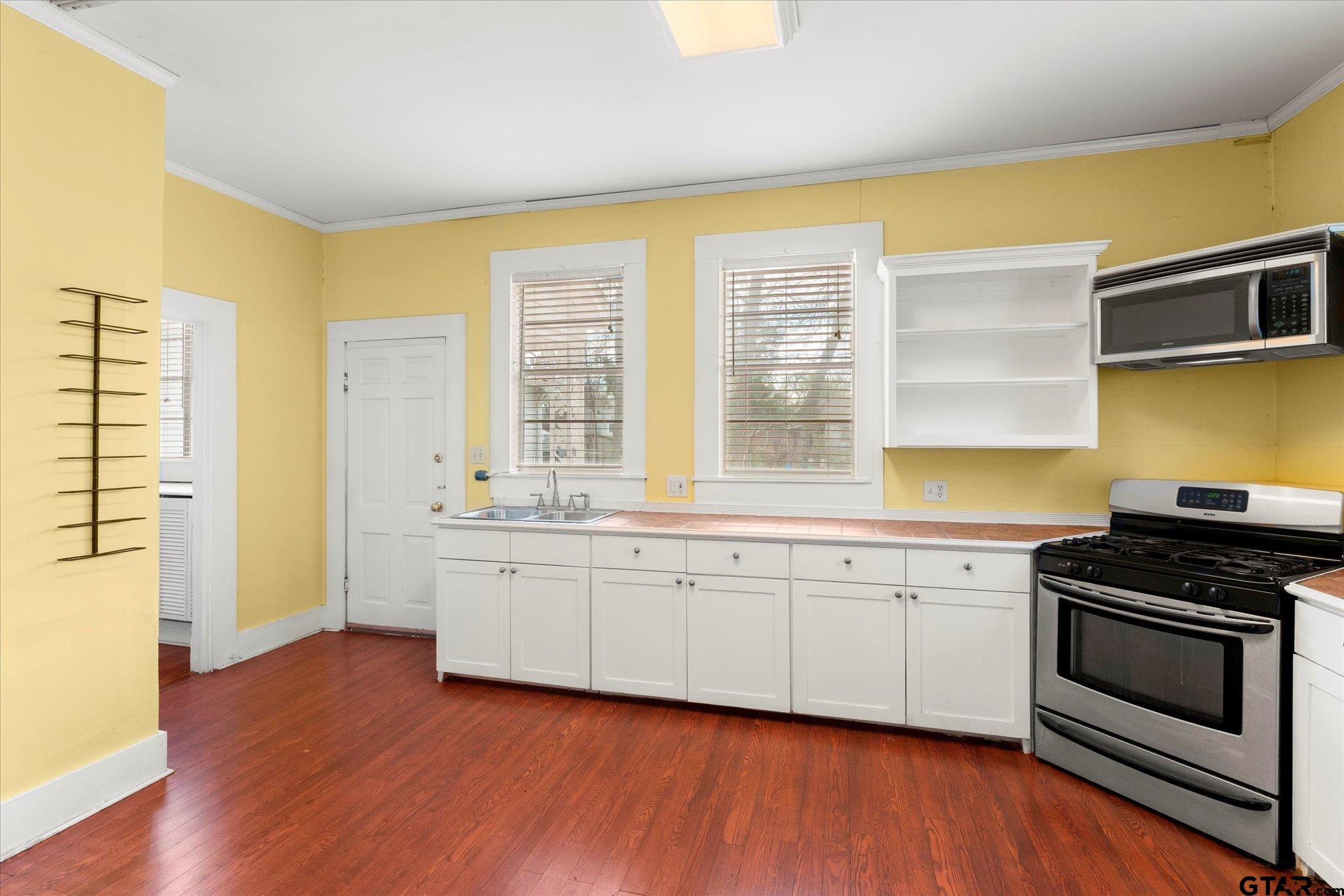 508 East 3rd Street Mount Pleasant, TX 75455 - Photo 12 of 22