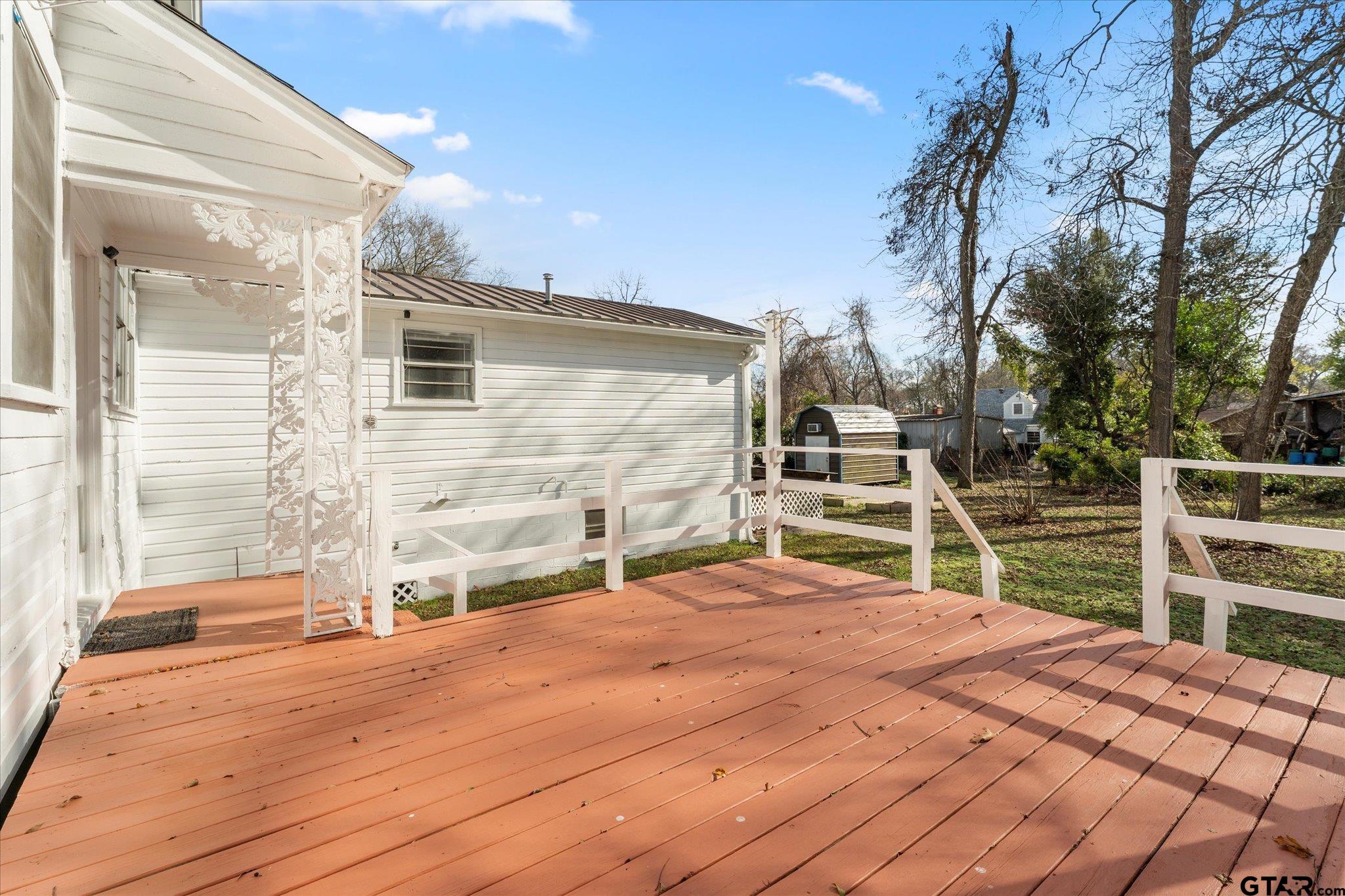 508 East 3rd Street Mount Pleasant, TX 75455 - Photo 2 of 22