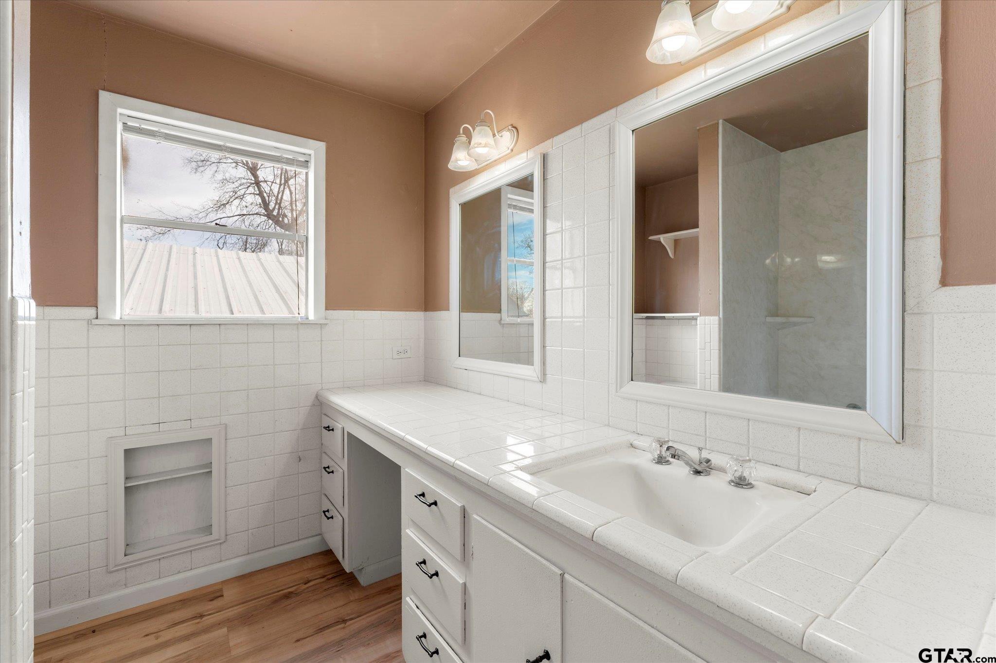 508 East 3rd Street Mount Pleasant, TX 75455 - Photo 5 of 22