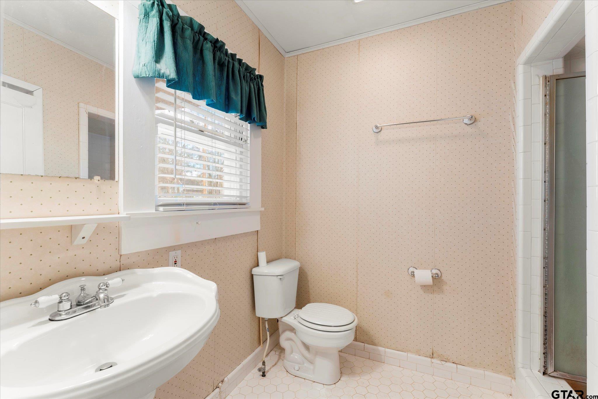 508 East 3rd Street Mount Pleasant, TX 75455 - Photo 6 of 22