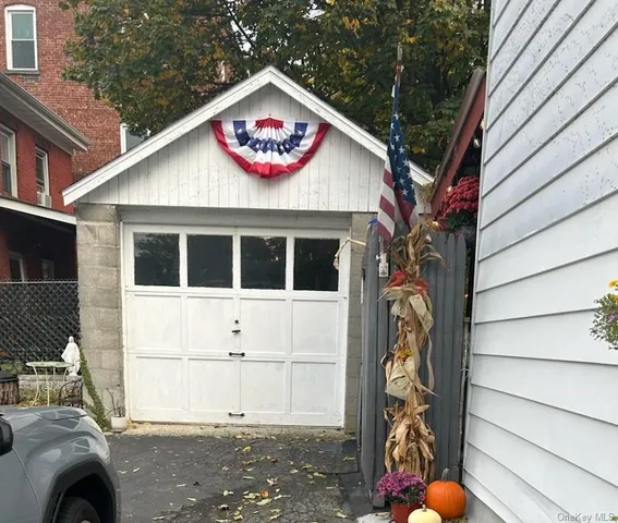 a view of a house with a garage