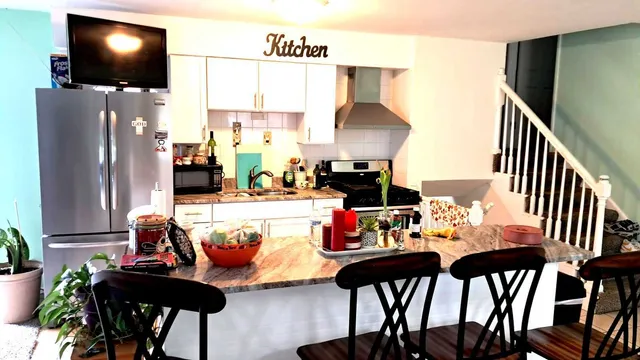 $199,900 | 3407 Fountainbleau Drive, Hazel Crest, IL 60429