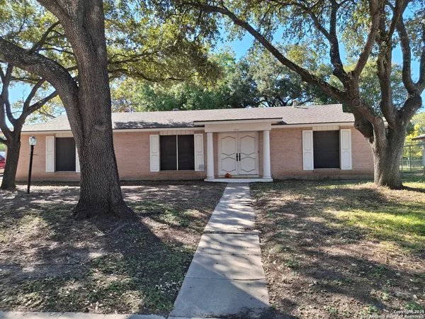 $225,000 | 3601 Vinecrest Drive, Kirby, TX 78219
