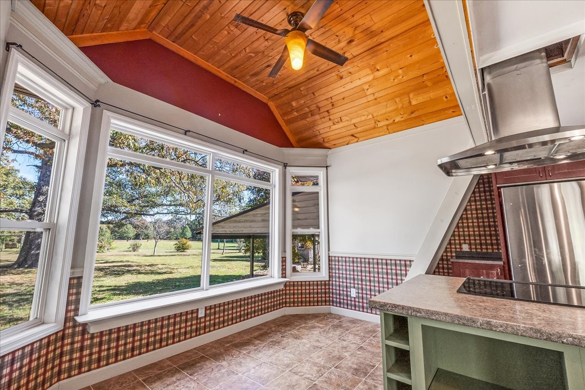 613 New Hope Road Manchester, TN 37355 - Photo 7 of 50 a balcony with furniture and next to a window