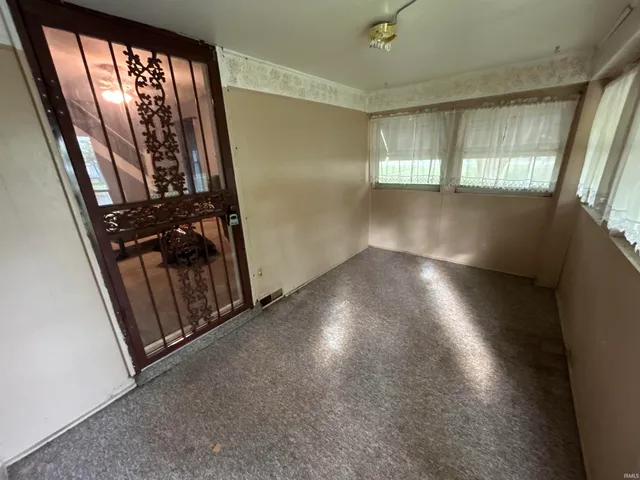 $135,000 | 2536 South E Street, Elwood, IN 46036