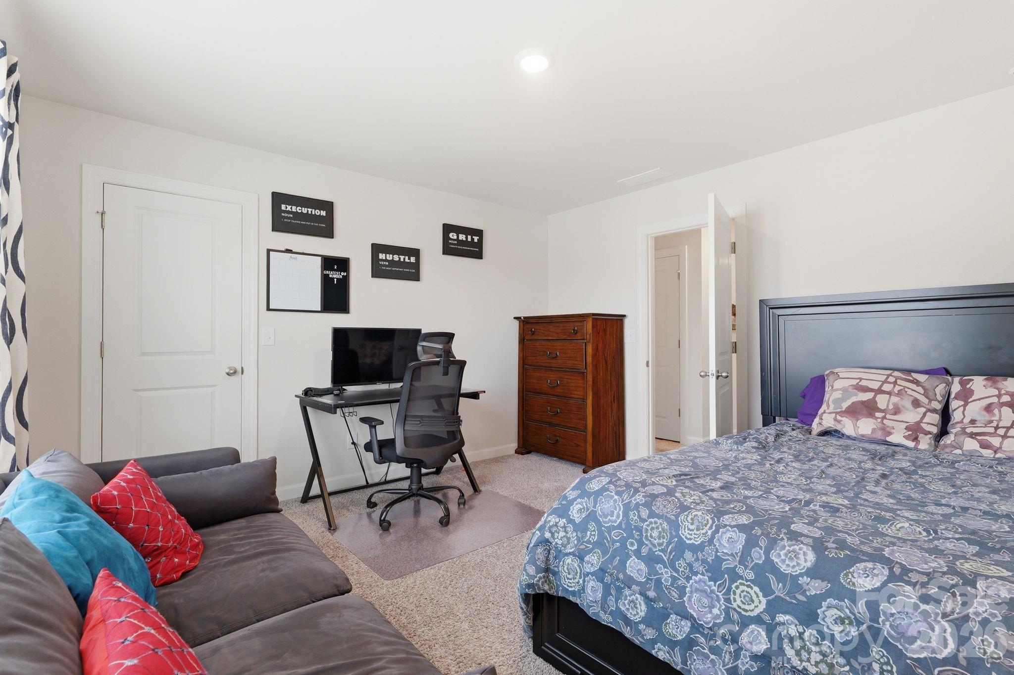 5012 Shadbush Road Charlotte, NC 28215 - Photo 20 of 42