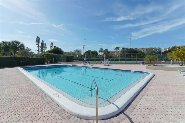 $7,500 | 4540 Gulf Of Mexico Drive, Unit PH2, Longboat Key, FL 34228