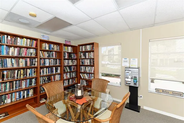 $7,500 | 4540 Gulf Of Mexico Drive, Unit PH2, Longboat Key, FL 34228