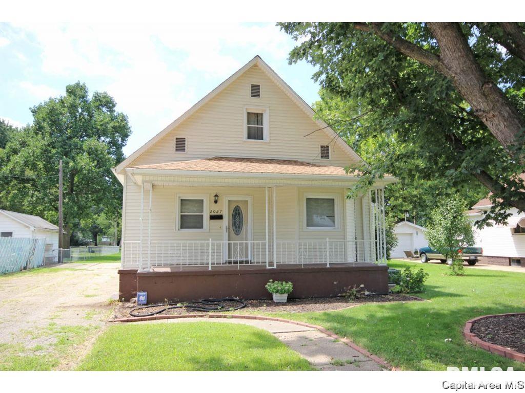 2027 North 19th Street Springfield, IL 62702 - Photo 1 of 36 Gallery Image 1